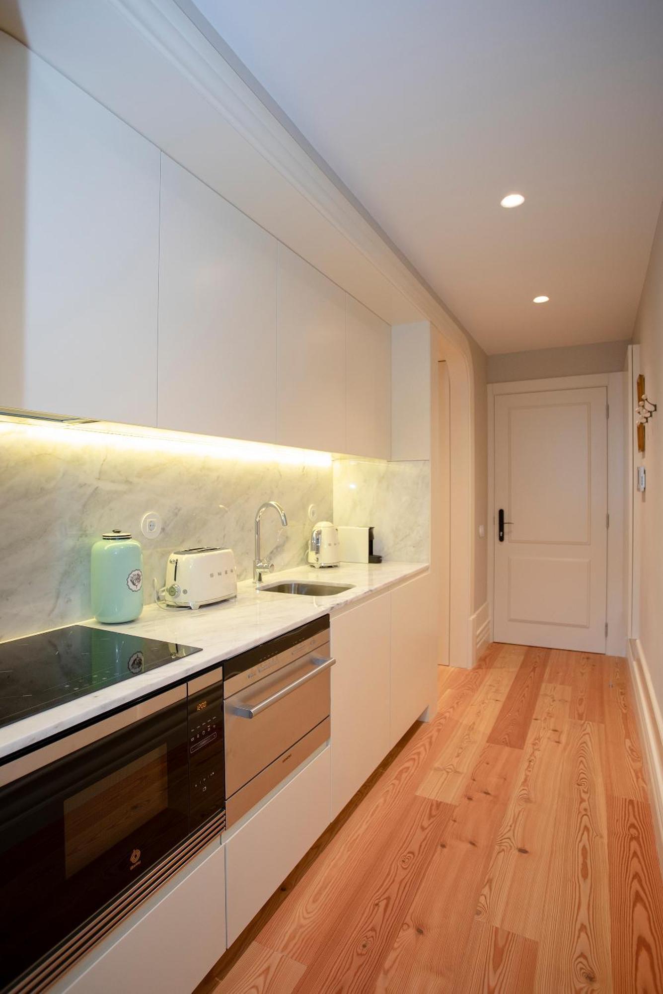 Liiiving In Porto - Cedofeita Charming Apartment ภายนอก รูปภาพ