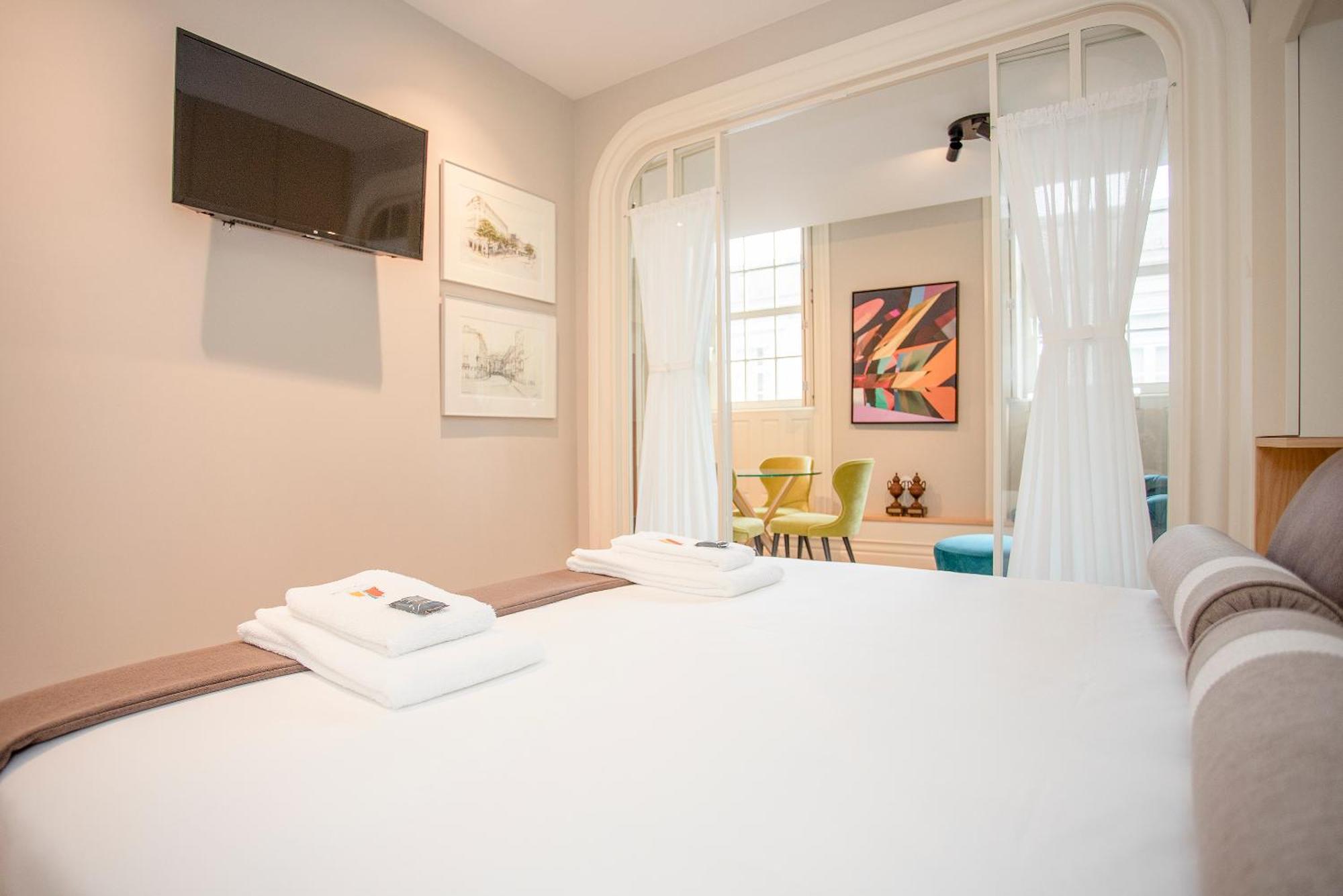 Liiiving In Porto - Cedofeita Charming Apartment ภายนอก รูปภาพ