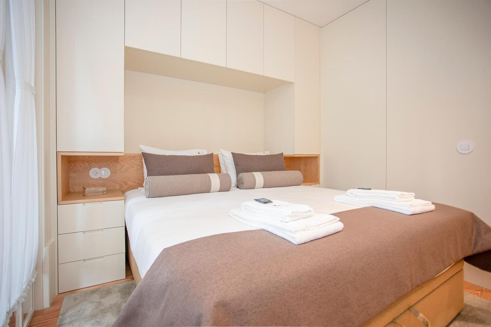 Liiiving In Porto - Cedofeita Charming Apartment ภายนอก รูปภาพ