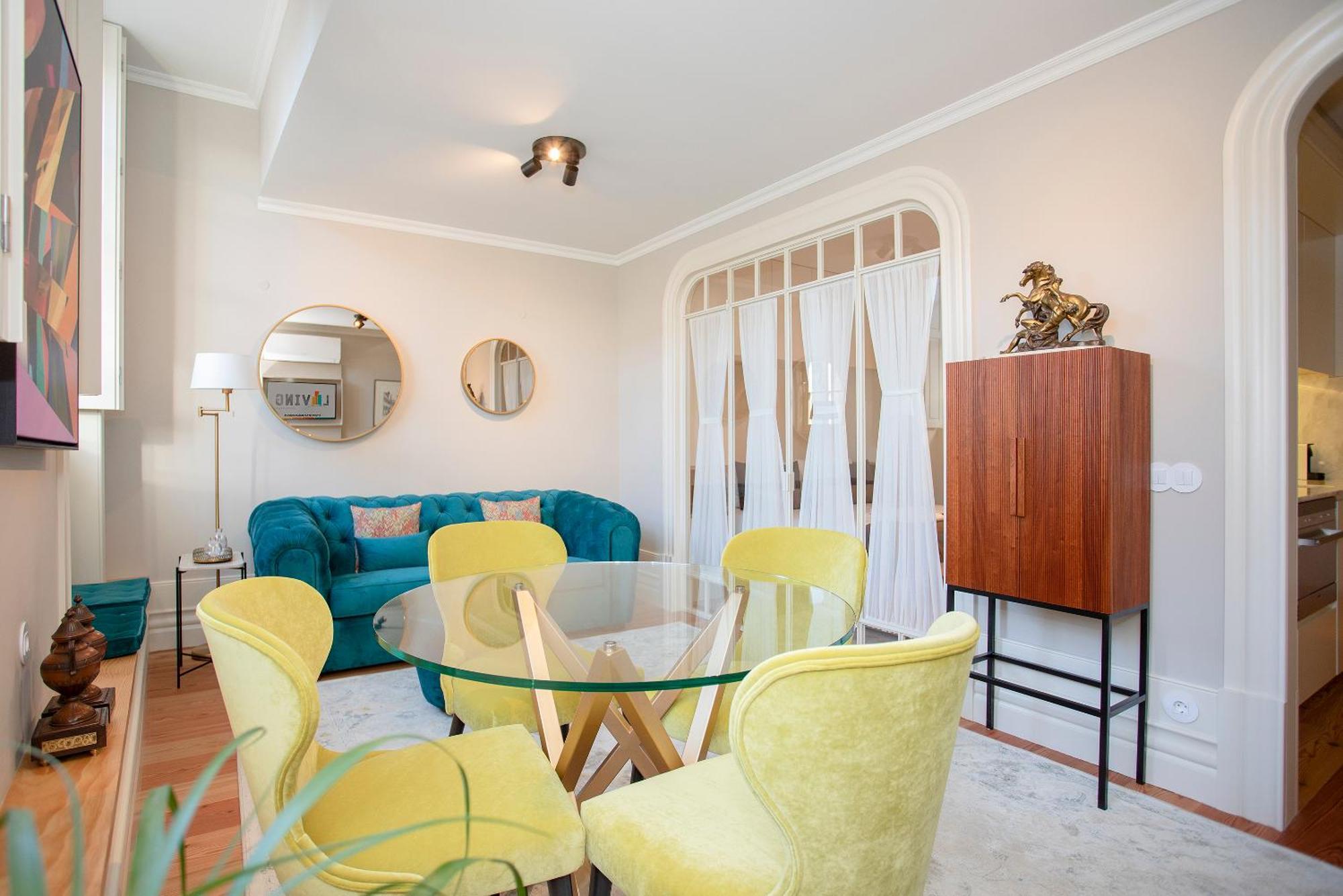 Liiiving In Porto - Cedofeita Charming Apartment ภายนอก รูปภาพ
