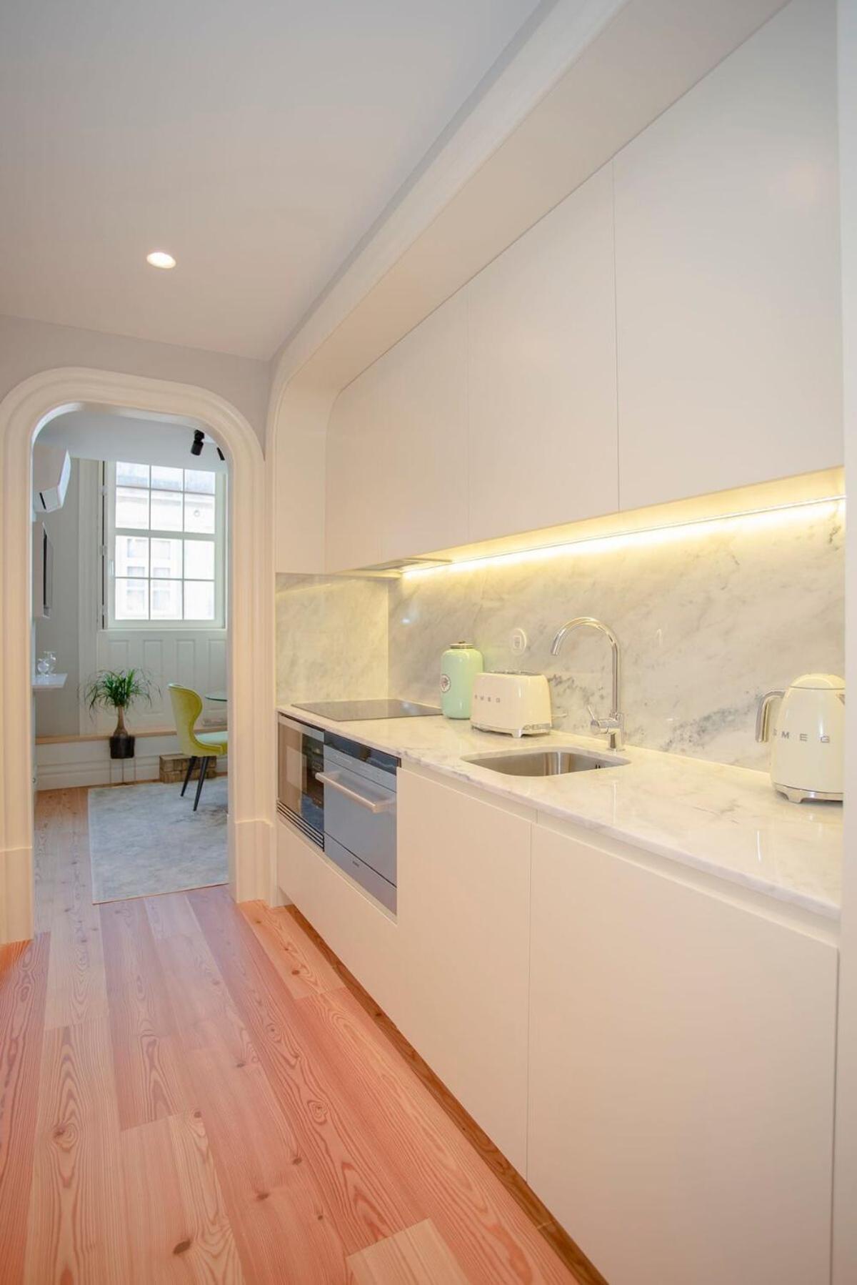 Liiiving In Porto - Cedofeita Charming Apartment ภายนอก รูปภาพ