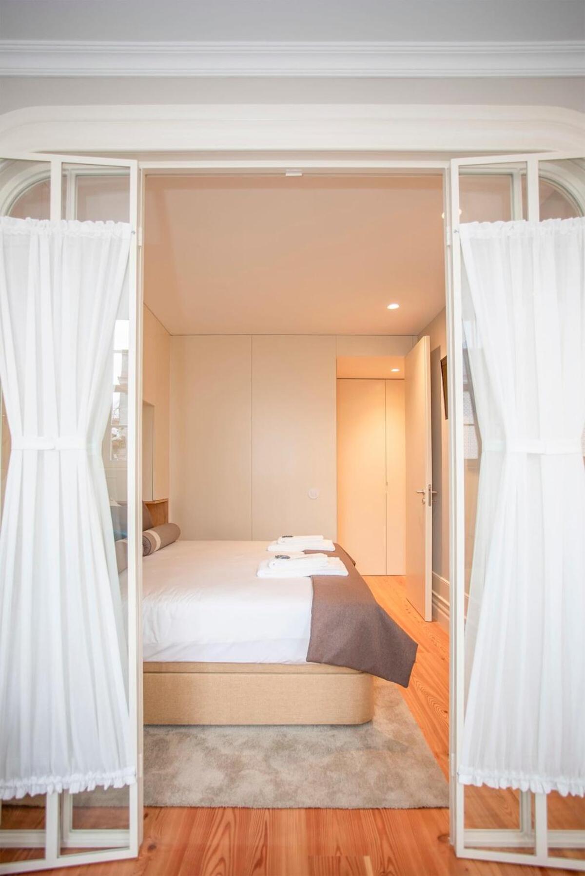 Liiiving In Porto - Cedofeita Charming Apartment ภายนอก รูปภาพ